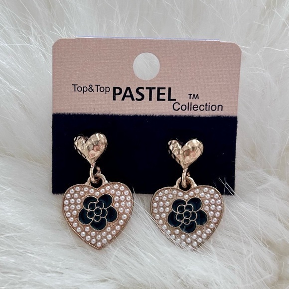 Gold And Black Heart Floral Design Earrings